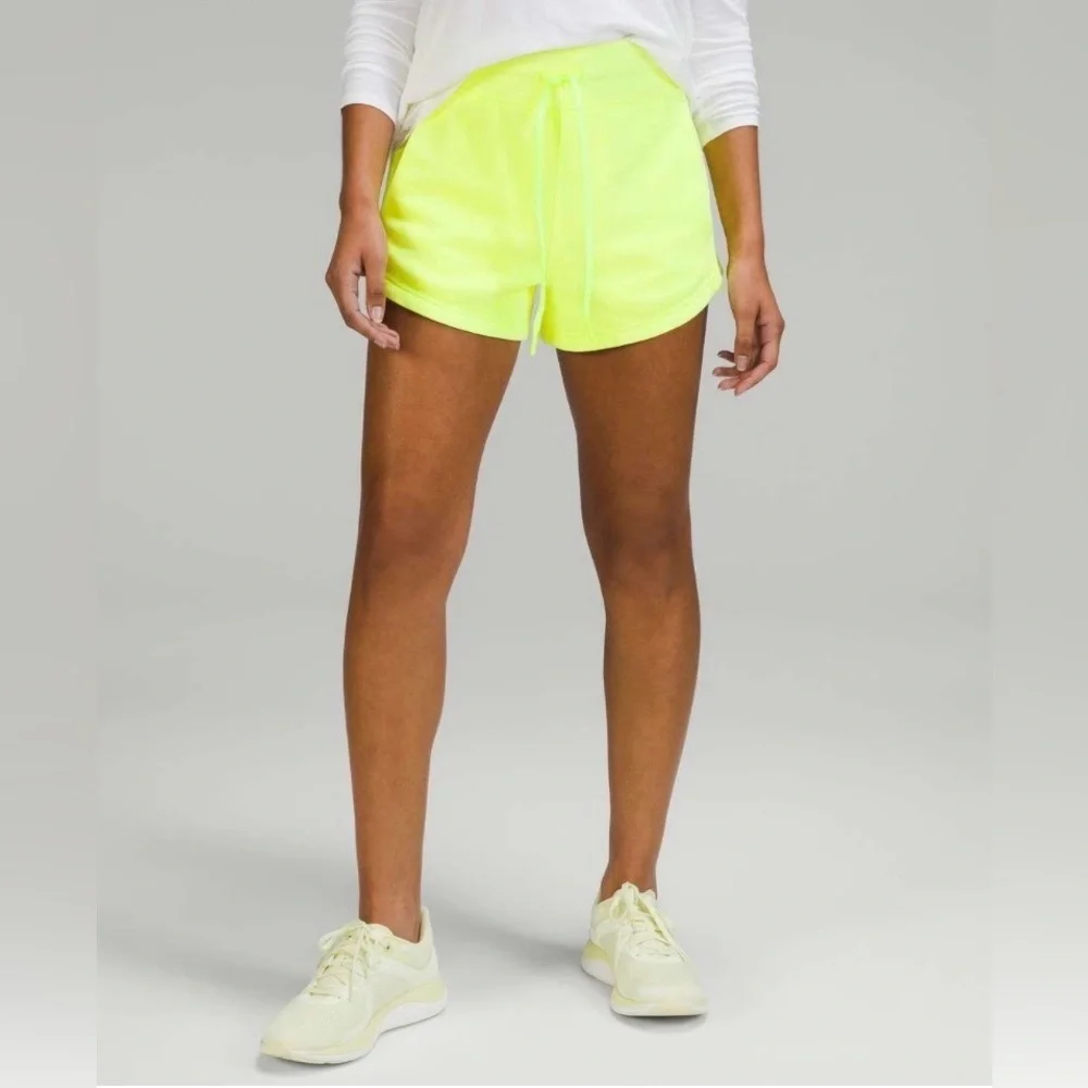 Lululemon Inner Glow High-Rise Shorts 3” Neon Wash Yellow Size 4 NWT